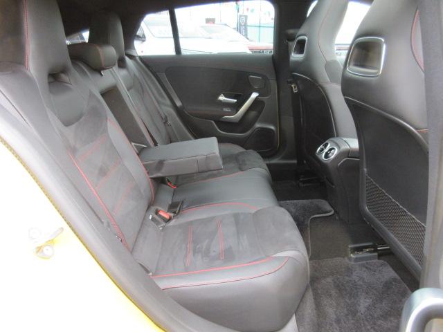 CLAクラス シューティングブレーク CLA200d シューティングブレーク AMGライン パノラミクススライディングルーフ 純正ナビ フルセグ 全周囲カメラ ETC2.0 ドラレコ ワイヤレス充電 LIM アシスト支援 電動ゲート 純正AMG18アルミ HUD LEDスカッフプレート(21枚目)