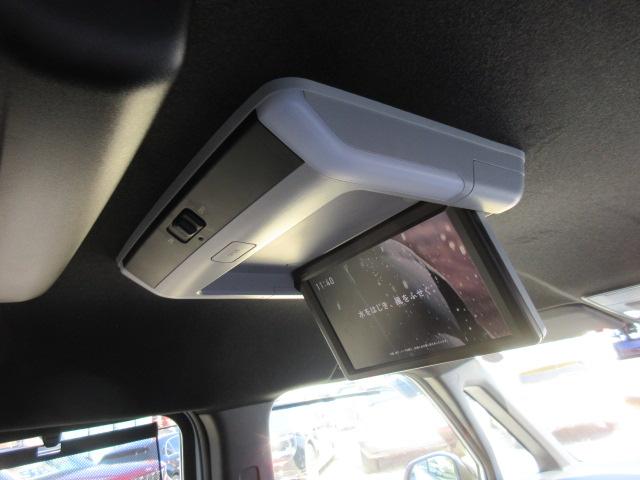 ステップワゴン e:HEVスパーダ プレミアムライン ・純正ギャザーズ9型ナビ 純正10型フリップダウンモニター フルセグTV 黒半革 シートヒーター CMBS 両側自動ドア 電動テールゲート 踏み間違い衝突軽減 BSM 無限フロアマット&サイドバイザー(9枚目)