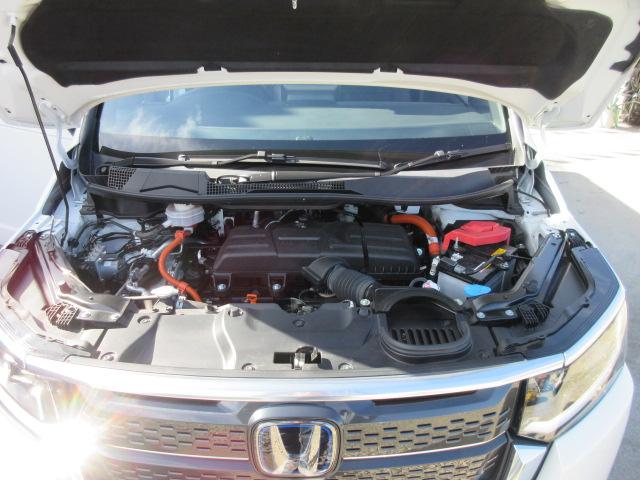 ステップワゴン e:HEVスパーダ プレミアムライン ・純正ギャザーズ9型ナビ 純正10型フリップダウンモニター フルセグTV 黒半革 シートヒーター CMBS 両側自動ドア 電動テールゲート 踏み間違い衝突軽減 BSM 無限フロアマット&サイドバイザー(17枚目)