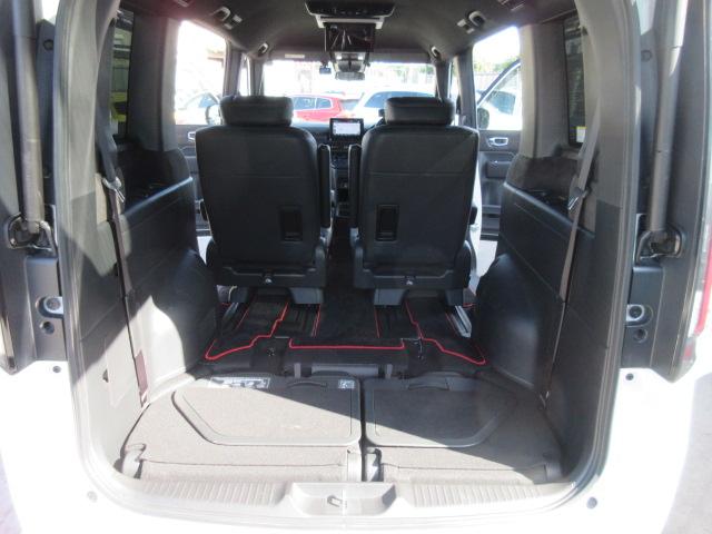 ステップワゴン e:HEVスパーダ プレミアムライン ・純正ギャザーズ9型ナビ 純正10型フリップダウンモニター フルセグTV 黒半革 シートヒーター CMBS 両側自動ドア 電動テールゲート 踏み間違い衝突軽減 BSM 無限フロアマット&サイドバイザー(26枚目)