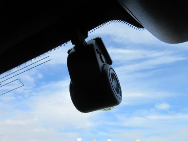 ＧＲ８６ ＲＺ　６速ＭＴ　・リッジグリーン　ワンオーナー　純正９型ナビ　フルセグ　Ｂカメラ　ＥＴＣ　ドラレコ　半革シートヒーター　アイサイト　アドバンレーシング１８アルミ　ブレンボキャリパー　トムスステンレスマフラー　リアスポ（30枚目）