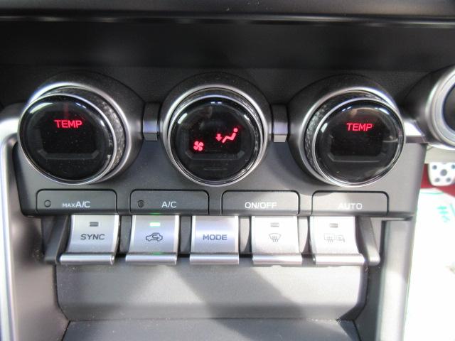 ＧＲ８６ ＲＺ　６速ＭＴ　・リッジグリーン　ワンオーナー　純正９型ナビ　フルセグ　Ｂカメラ　ＥＴＣ　ドラレコ　半革シートヒーター　アイサイト　アドバンレーシング１８アルミ　ブレンボキャリパー　トムスステンレスマフラー　リアスポ（54枚目）