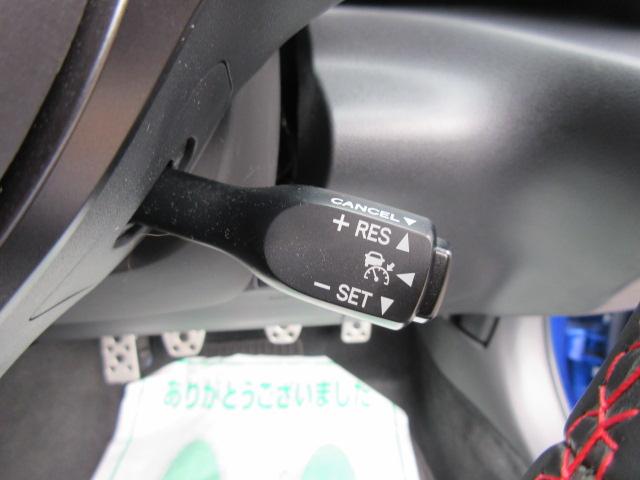 BRZ STIスポーツ 6速MT ・SSRII18アルミ ブレンボキャリパー STiエアロ 半革 シートヒーター ヘッドライトスモークフィルム STIハンドルプロテクトガード 純正9型ナビ フルセグTV Bカメラ ETC アイサイト(9枚目)