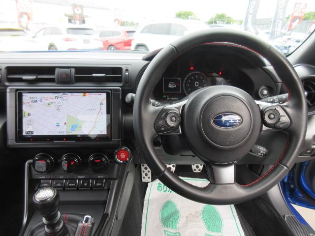 BRZ STIスポーツ 6速MT ・SSRII18アルミ ブレンボキャリパー STiエアロ 半革 シートヒーター ヘッドライトスモークフィルム STIハンドルプロテクトガード 純正9型ナビ フルセグTV Bカメラ ETC アイサイト(22枚目)