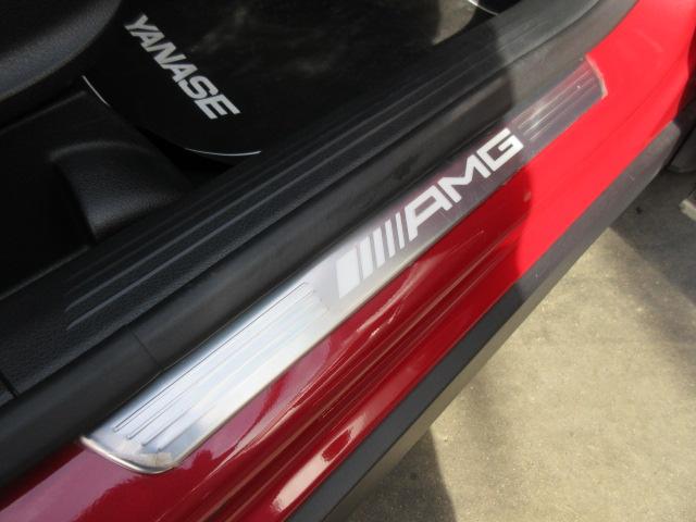ＧＬＢ ＧＬＢ３５　４マチック　７人乗　・ＡＭＧレザーエクスクルーシブ　パノラミクススライディングルーフ　純正ワイドナビＴＶ　全周囲カメラ　赤黒本革シート　シートヒーター　電動ゲート　アクティブブレーキアシスト　ＢＳＭ　純正ＡＭＧ１９アルミ（21枚目）