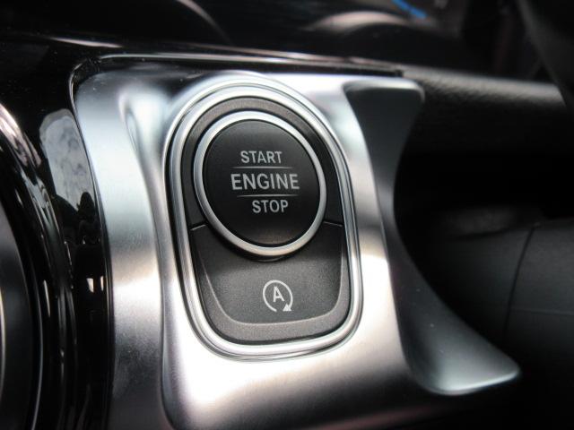 ＧＬＢ ＧＬＢ３５　４マチック　７人乗　・ＡＭＧレザーエクスクルーシブ　パノラミクススライディングルーフ　純正ワイドナビＴＶ　全周囲カメラ　赤黒本革シート　シートヒーター　電動ゲート　アクティブブレーキアシスト　ＢＳＭ　純正ＡＭＧ１９アルミ（54枚目）