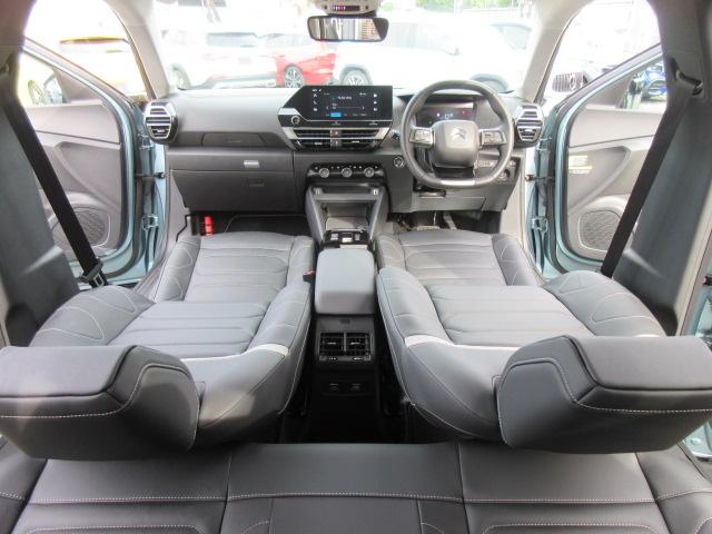 E-C4 シャイン ・電気自動車 サンルーフ 黒本革シート シートヒーター マッサージ機能 ステアリングヒーター BSM レークル アクティブセーフティブレーキ 疲労検知 アンビエンテライト 前後ソナー 純正18アルミ(6枚目)