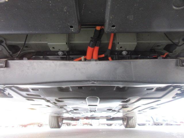 E-C4 シャイン ・電気自動車 サンルーフ 黒本革シート シートヒーター マッサージ機能 ステアリングヒーター BSM レークル アクティブセーフティブレーキ 疲労検知 アンビエンテライト 前後ソナー 純正18アルミ(16枚目)