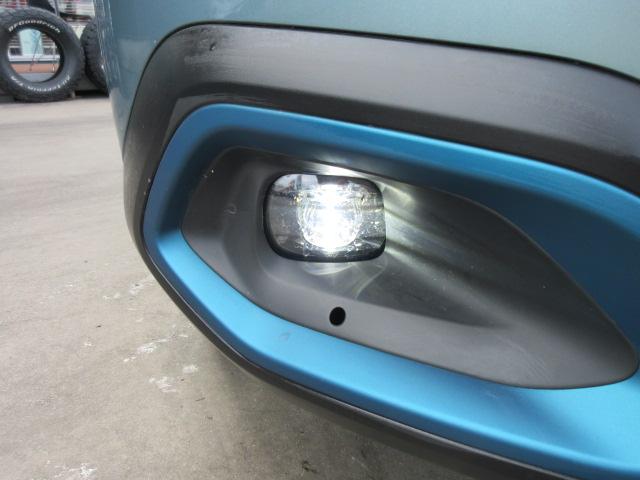 E-C4 シャイン ・電気自動車 サンルーフ 黒本革シート シートヒーター マッサージ機能 ステアリングヒーター BSM レークル アクティブセーフティブレーキ 疲労検知 アンビエンテライト 前後ソナー 純正18アルミ(39枚目)