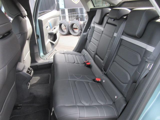 E-C4 シャイン ・電気自動車 サンルーフ 黒本革シート シートヒーター マッサージ機能 ステアリングヒーター BSM レークル アクティブセーフティブレーキ 疲労検知 アンビエンテライト 前後ソナー 純正18アルミ(45枚目)