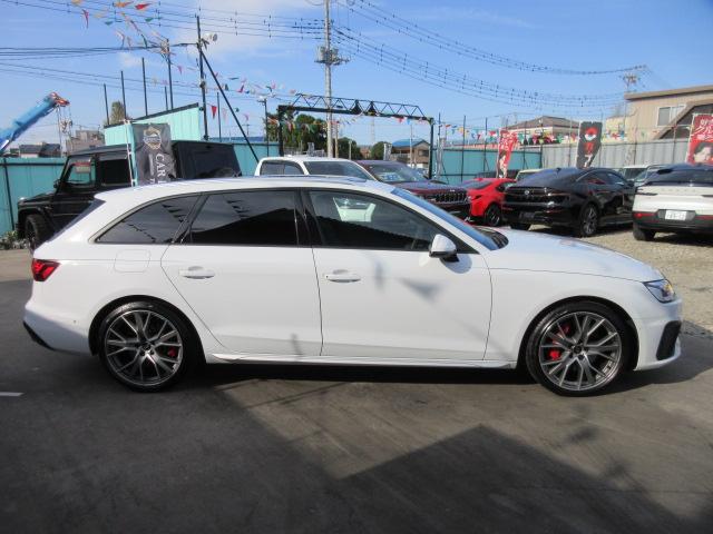 S4アバント ベースグレード 4WD ・サンルーフ 純正ナビTV 全周囲カメラ ETC2.0 本革シートヒーター ステアリングヒーター ドライビングアシスト ワイヤレス充電 マッサージ機能 電動ゲート 純正19AW マトリクスLEDライト(11枚目)