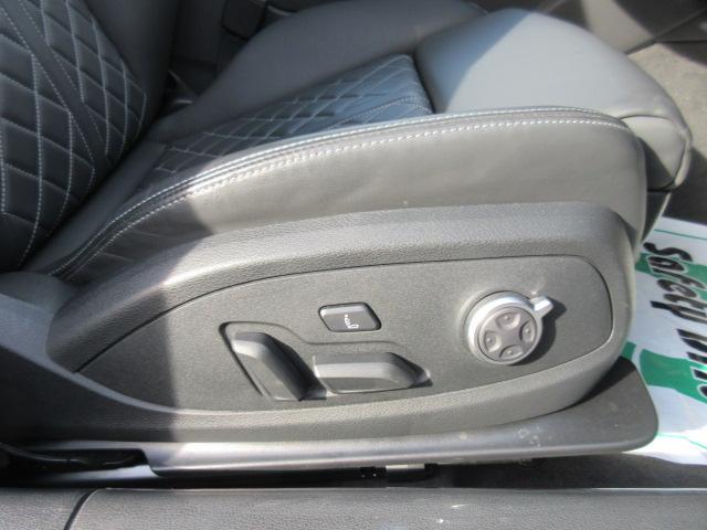 S4アバント ベースグレード 4WD ・サンルーフ 純正ナビTV 全周囲カメラ ETC2.0 本革シートヒーター ステアリングヒーター ドライビングアシスト ワイヤレス充電 マッサージ機能 電動ゲート 純正19AW マトリクスLEDライト(22枚目)