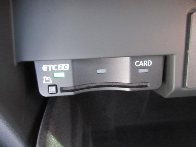 S4アバント ベースグレード 4WD ・サンルーフ 純正ナビTV 全周囲カメラ ETC2.0 本革シートヒーター ステアリングヒーター ドライビングアシスト ワイヤレス充電 マッサージ機能 電動ゲート 純正19AW マトリクスLEDライト(26枚目)