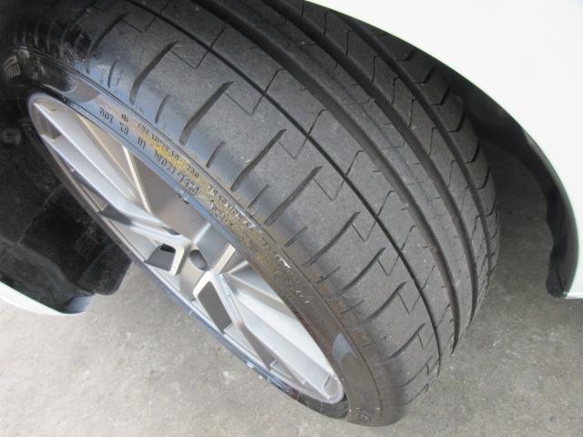 S4アバント ベースグレード 4WD ・サンルーフ 純正ナビTV 全周囲カメラ ETC2.0 本革シートヒーター ステアリングヒーター ドライビングアシスト ワイヤレス充電 マッサージ機能 電動ゲート 純正19AW マトリクスLEDライト(39枚目)