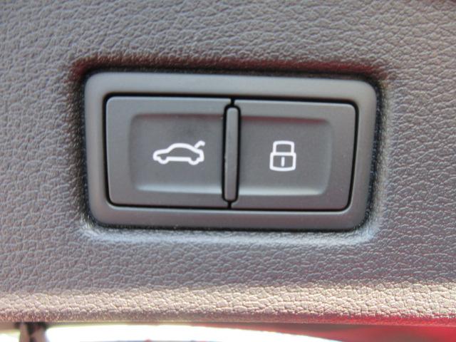 Ａ５スポーツバック ４５ＴＦＳＩクワトロ　Ｓライン　４ＷＤ　・純正８．３型ナビ　フルセグＴＶ　全周囲カメラ　ＥＴＣ２．０　ワイヤレス充電　半革シート　シートヒーター　電動トランク　ステアリングヒーター　ドライバーアシスト　バーチャルコックピット　ＬＥＤライト（9枚目）