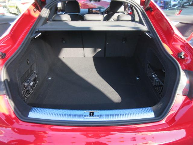 Ａ５スポーツバック ４５ＴＦＳＩクワトロ　Ｓライン　４ＷＤ　・純正８．３型ナビ　フルセグＴＶ　全周囲カメラ　ＥＴＣ２．０　ワイヤレス充電　半革シート　シートヒーター　電動トランク　ステアリングヒーター　ドライバーアシスト　バーチャルコックピット　ＬＥＤライト（25枚目）