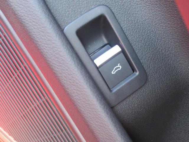 Ａ５スポーツバック ４５ＴＦＳＩクワトロ　Ｓライン　４ＷＤ　・純正８．３型ナビ　フルセグＴＶ　全周囲カメラ　ＥＴＣ２．０　ワイヤレス充電　半革シート　シートヒーター　電動トランク　ステアリングヒーター　ドライバーアシスト　バーチャルコックピット　ＬＥＤライト（44枚目）