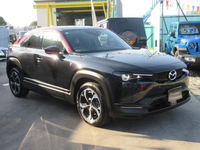 MX-30ロータリーEV エディションR 特別仕様車 BOSE 純正8.8コネクトナビ フルセグ 全周囲カメラ 1500W ハーフレザーシート シートヒーター ステアリングヒーター SCBS BSM レーンキープ 純正18アルミ LEDライト(12枚目)