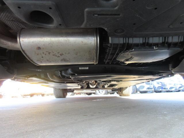 ３００８ ＧＴブルーＨＤｉ　・サンルーフ　ハーフレザーシート　ワイヤレス充電　電動ゲート　純正ナビ　フルセグ　左サイドカメラ　バックカメラ　アクティブセーフティブレーキ　疲労検知　レーンキープ　前後ソナー　ＢＳＭ　純正１８アルミ（14枚目）