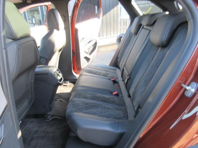 ３００８ ＧＴブルーＨＤｉ　・サンルーフ　ハーフレザーシート　ワイヤレス充電　電動ゲート　純正ナビ　フルセグ　左サイドカメラ　バックカメラ　アクティブセーフティブレーキ　疲労検知　レーンキープ　前後ソナー　ＢＳＭ　純正１８アルミ（42枚目）