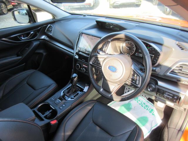 ＸＶ ２．０ｉ－Ｓアイサイト　ブラックレザーＳＬＣ　４ＷＤ　・黒本革シート　シートヒーター　純正８型ナビ　フルセグＴＶ　バックカメラ　ＥＴＣ　ドラレコ　アイサイト　先行車発進　レーンキープ　ＢＳＭ　ＬＥＤライト　純正１８アルミ　スマートキー　革巻ステアリング（19枚目）