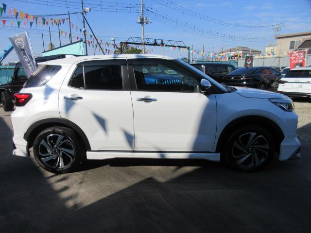 ライズ Ｚ　・モデリスタフルエアロ＆マフラーカッター　純正９型ナビ　フルセグＴＶ　全周囲カメラ　ＥＴＣ２．０　ドラレコ　革調シートカバー　シートヒーター　レークル　衝突警報　スマートアシスト　純正１７アルミ（11枚目）