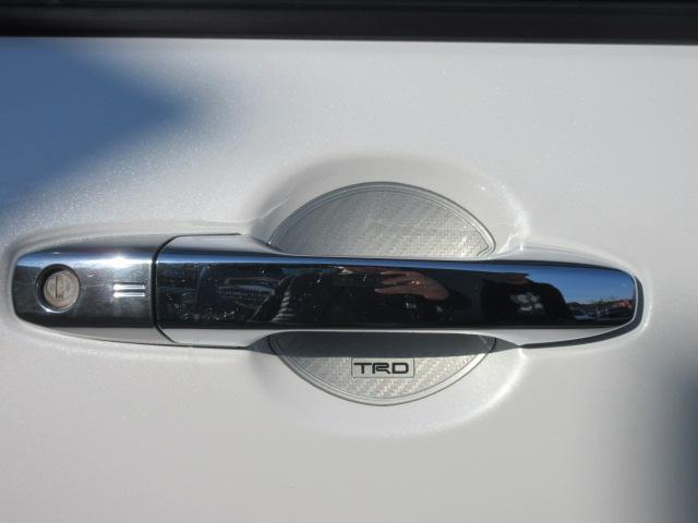 ライズ Ｚ　・モデリスタフルエアロ＆マフラーカッター　純正９型ナビ　フルセグＴＶ　全周囲カメラ　ＥＴＣ２．０　ドラレコ　革調シートカバー　シートヒーター　レークル　衝突警報　スマートアシスト　純正１７アルミ（44枚目）