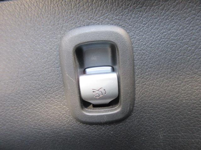 Cクラスオールテレイン C220d 4マチック オールテレイン ISG搭載 ・レザーエクスクルーシブPKG サンルーフ ブルメスターサウンド 純正11.9型ナビ フルセグTV 全周囲カメラ ワイヤレス充電 黒本革 シートヒーター 電動ゲート 純正18アルミ ワンオーナー(51枚目)