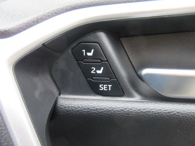 ガイド線付バックカメラで駐車も安心ですね♪