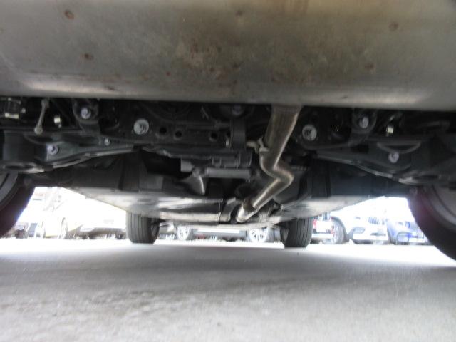 下回りのコンディションもとても綺麗なコンディションが保たれております♪　目立つさびもなく綺麗な状態です♪