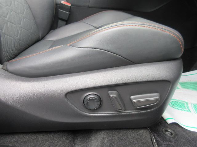 運転席パワーシート機能＆メモリーシート機能付き♪　　上級グレードのみ装着されております♪