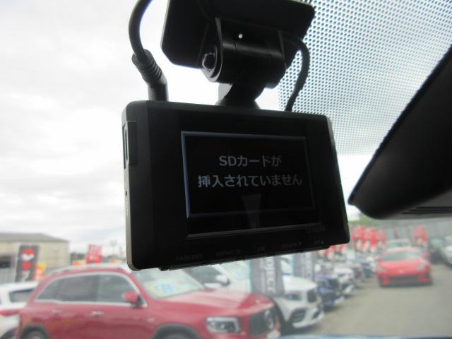 ドライブレコーダー搭載♪　今やなくてはならない装備となっております♪