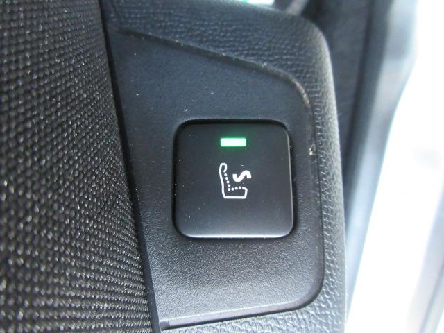 ５００８ ＧＴブルーＨＤｉ　７人乗　後期型　サンルーフ　純正ナビ　フルセグ　左サイド＆バックカメラ　ハーフレザー　シートヒーター　マッサージ機能　ワイヤレス充電　電動ゲート　ハンズフリーパワーバックドア　アクティブセーフティブレーキ（10枚目）