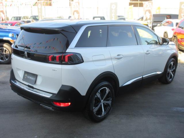 ５００８ ＧＴブルーＨＤｉ　７人乗　後期型　サンルーフ　純正ナビ　フルセグ　左サイド＆バックカメラ　ハーフレザー　シートヒーター　マッサージ機能　ワイヤレス充電　電動ゲート　ハンズフリーパワーバックドア　アクティブセーフティブレーキ（39枚目）