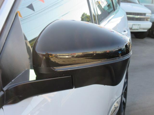 ５００８ ＧＴブルーＨＤｉ　７人乗　後期型　サンルーフ　純正ナビ　フルセグ　左サイド＆バックカメラ　ハーフレザー　シートヒーター　マッサージ機能　ワイヤレス充電　電動ゲート　ハンズフリーパワーバックドア　アクティブセーフティブレーキ（43枚目）