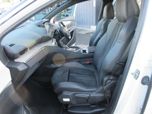 ５００８ ＧＴブルーＨＤｉ　７人乗　後期型　サンルーフ　純正ナビ　フルセグ　左サイド＆バックカメラ　ハーフレザー　シートヒーター　マッサージ機能　ワイヤレス充電　電動ゲート　ハンズフリーパワーバックドア　アクティブセーフティブレーキ（47枚目）