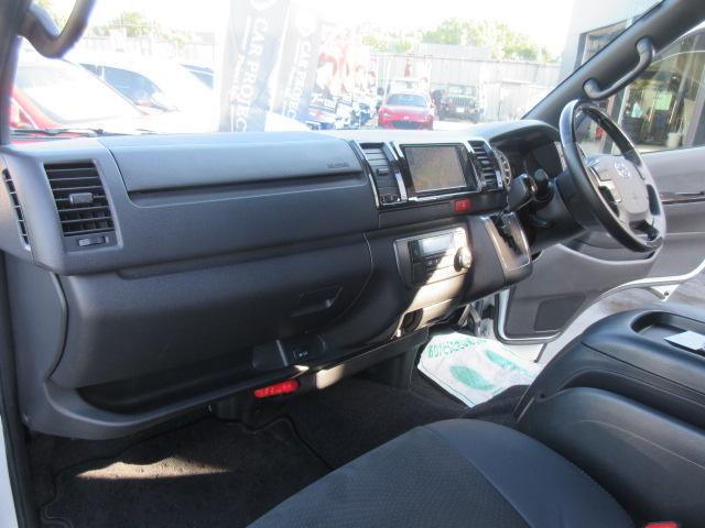 ハイエースバン スーパーＧＬ　ダークプライムＩＩ　・ディーゼルターボ　セーフティセンス　純正ナビ　フルセグＴＶ　バックカメラ　ＡＣ１００Ｖ　ハーフレザー　両側スライドドア　ＬＤＡ　前後ソナー　ＰＫＳＢ　イージークローザー　メッキドアハンドル＆ミラー（36枚目）