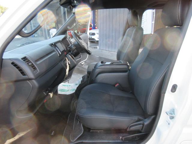 ハイエースバン スーパーＧＬ　ダークプライムＩＩ　・ディーゼルターボ　セーフティセンス　純正ナビ　フルセグＴＶ　バックカメラ　ＡＣ１００Ｖ　ハーフレザー　両側スライドドア　ＬＤＡ　前後ソナー　ＰＫＳＢ　イージークローザー　メッキドアハンドル＆ミラー（37枚目）