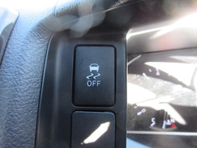 ハイエースバン スーパーＧＬ　ダークプライムＩＩ　・ディーゼルターボ　セーフティセンス　純正ナビ　フルセグＴＶ　バックカメラ　ＡＣ１００Ｖ　ハーフレザー　両側スライドドア　ＬＤＡ　前後ソナー　ＰＫＳＢ　イージークローザー　メッキドアハンドル＆ミラー（60枚目）