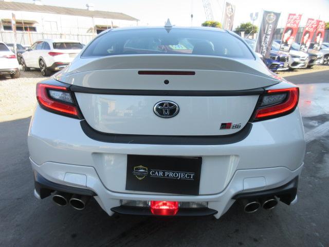 GR86 RZ 6速MT ・ワンオーナー 純正9型ナビ フルセグTV Bカメラ ETC ドラレコ ハーフレザーシート シートヒーター GRフルエアロ&トランクスポイラー&サスペンション&スポーツマフラー 純正18アルミ(14枚目)