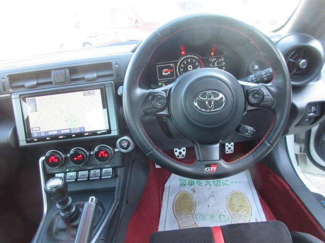 GR86 RZ 6速MT ・ワンオーナー 純正9型ナビ フルセグTV Bカメラ ETC ドラレコ ハーフレザーシート シートヒーター GRフルエアロ&トランクスポイラー&サスペンション&スポーツマフラー 純正18アルミ(23枚目)