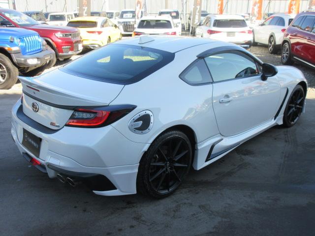 GR86 RZ 6速MT ・ワンオーナー 純正9型ナビ フルセグTV Bカメラ ETC ドラレコ ハーフレザーシート シートヒーター GRフルエアロ&トランクスポイラー&サスペンション&スポーツマフラー 純正18アルミ(41枚目)