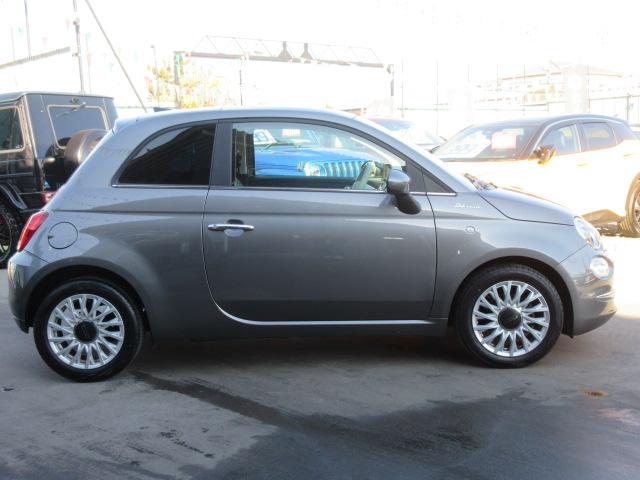 500 ツインエア ドルチェヴィータ ・ターボ ガラスルーフ 純正ディスプレイオーディオ リアソナー ETC ブラック×ホワイトハーフレザー クルーズコントロール 純正15AW Bluetooth USB マニュアルモード パドルシフト(10枚目)