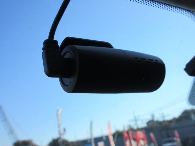 500 ツインエア ドルチェヴィータ ・ターボ ガラスルーフ 純正ディスプレイオーディオ リアソナー ETC ブラック×ホワイトハーフレザー クルーズコントロール 純正15AW Bluetooth USB マニュアルモード パドルシフト(45枚目)