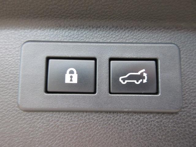 フォレスター アドバンスｅーＢＯＸＥＲ　４ＷＤ　・アイサイト　純正ナビ　フルセグＴＶ　フロント＆左サイド＆Ｂカメラ　ハーフレザー　シートヒーター　パワーシート　シートメモリー　電動Ｒゲート　デジタルインナーミラー　純正１８アルミ　ワンオーナー（9枚目）