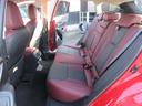 後席の状態も良く使用感の少ない車両になります♪　背もたれを倒すと大きな荷物も積めます♪