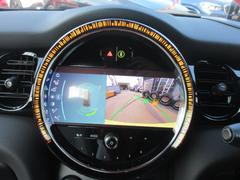 ガイド線付きバックカメラで駐車も安心ですね♪　広角のカメラを使用しております♪　コーナーセンサーも搭載しております♪ 5