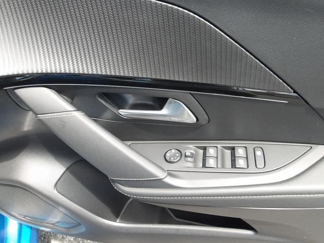 ２０８ ＧＴ　バックカメラ　ディスプレイオーディオ　ｃａｒＰＬＡＹ　ＵＳＢ　Ｂｌｕｅｔｏｏｔｈ　ワイヤレス充電　パドルシフト　ＡＣＣ　スマートキー　ハーフレザー　シートヒーター　ＬＥＤ　ＥＴＣ　アイドリングストップ（42枚目）