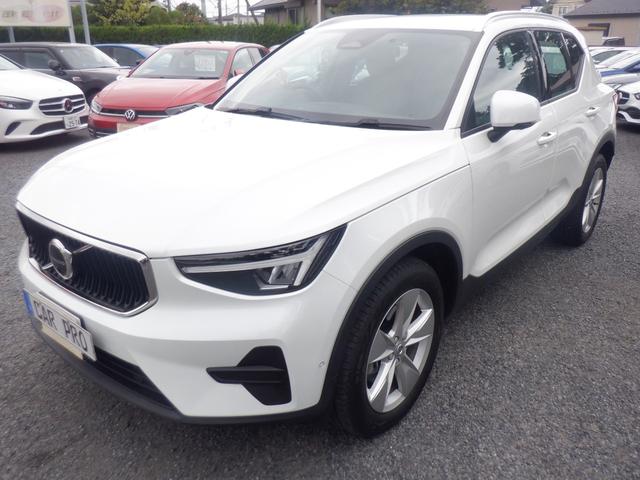 ＸＣ４０ プラス　Ｂ３　クライメトパッケージ　シート＆ハンドルヒーター　Ｇｏｏｇｌｅナビ　３６０度カメラ　ＬＥＤライト　ＥＴＣ　電動シート　電動リヤゲート　ＡＣＣ　スマートキー　ディスプレイオーディオ　ＵＳＢ　Ｂｌｕｅｔｏｏｔｈ　ｃａｒＰＬＡＹ（2枚目）