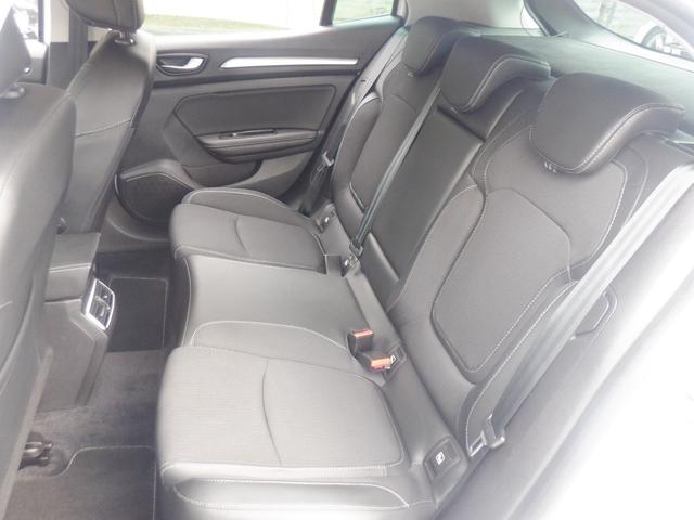 メガーヌ インテンス 1オーナー ACC LEDライト スマートキー フルTV バックカメラ ソナー 衝突軽減 シートヒーター AUX USB Bluetooth appleCarPlay アイドリングストップ(16枚目)